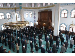 Diyanet İşleri Başkanı Erbaş, Dış İlişkiler Genel Müdürü Atalay’ın babasının cenaze namazına katıldı