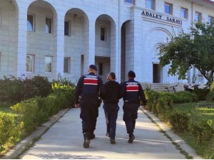 Kesinleşmiş hapis cezasına rağmen hırsızlık yaptı, tutuklandı