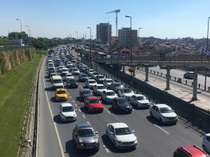 Trafiğe kaydı yapılan taşıt sayısı yüzde 3 azaldı