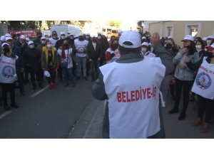 Üç yıldır zam alamayan Bakırköy Belediyesi işçileri greve başladı