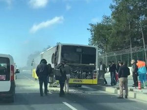 Başakşehir’de İETT otobüsü yandı, vatandaşlar yangın tüpleri ile söndürdü