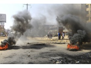 Afrika Birliği, Sudan’ın faaliyetlerini durdurdu