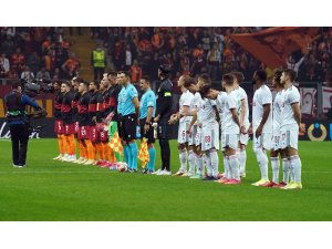 Galatasaray’da tek değişiklik