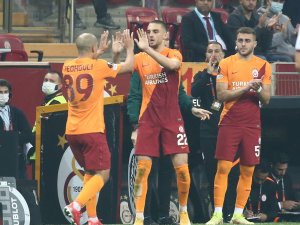 Galatasaray liderliğini sürdürdü