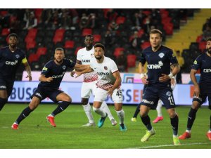 Spor Toto Süper Lig: Gaziantep FK: 1 - Kasımpaşa: 0 (İlk Yarı)