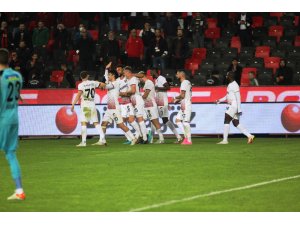 Spor Toto Süper Lig: Gaziantep FK: 2 - Kasımpaşa: 0 (Maç Sonucu)