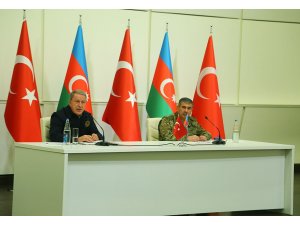 Hasanov: “Azerbaycan ordusunu, Türk Silahlı Kuvvetleri’nin modeline uygun olarak düzenliyoruz”