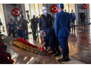 Devletin zirvesi Anıtkabir’de