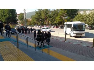 Burdur’da şafak vakti ‘suç örgütü’ operasyonu