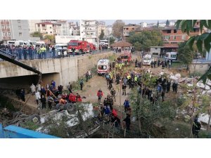 5 kişinin öldüğü servis kazasına ilişkin lise müdürü açığa alındı