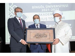 Diyanet İşleri Başkanı Erbaş: “Beşikten mezara kadar ilim herkese farzdır”