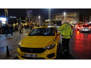 Taksim’deki uygulamada sürücülere ceza yağdı