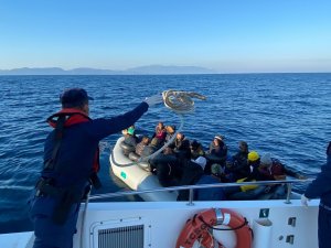 Ölüme terk edilen göçmenleri, Türkiye kurtarıyor