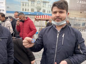 Karabük Tanıtım Günleri’ne davet için altınlı lokum dağıtıldı