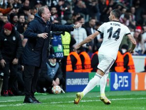 UEFA Şampiyonlar Ligi: Beşiktaş: 1 - Ajax: 0 (İlk yarı)