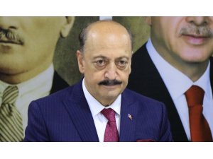 “Asgari ücretin emekçiler yalnız değildir kanaatini yerleştirecek seviyede olacağına inanıyorum”