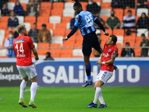 Spor Toto Süper Lig: Adana Demirspor: 0 - Kasımpaşa: 0 (İlk yarı)