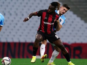 Spor Toto Süper Lig: Fatih Karagümrük: 0 - Trabzonspor: 2 (Maç sonucu)