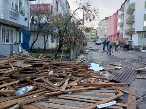 Tekirdağ’da fırtınanın bilançosu ağır oldu