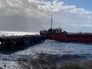 Bir gemi battı, başka bir gemi de batan gemiye yaslandı