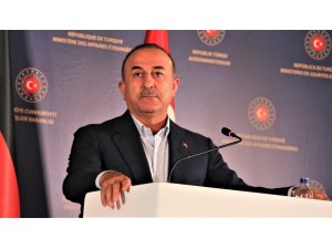 Bakan Çavuşoğlu, Riga’da NATO ATTA Kongre Merkezine geldi