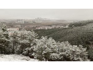 Sivas’ta mevsimin ilk karı düştü