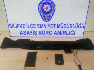 Ehliyet sınavında akıl almaz kopya düzeneği