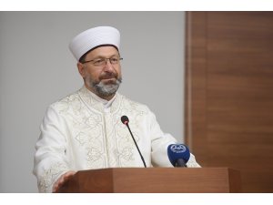 Diyanet İşleri Başkanı Erbaş: “Mabetlere gösterilen saygısızca tutum asla kabul edilemez”