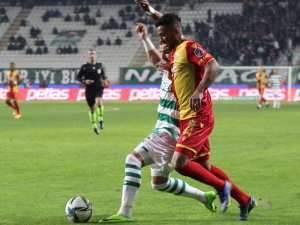 Spor Toto Süper Lig: Konyaspor: 0 - Yeni Malatyaspor: 0 (İlk yarı)