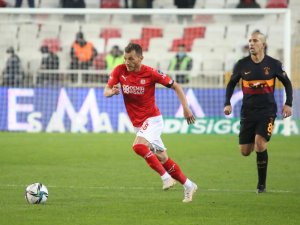 Spor Toto Süper Lig: D.G. Sivasspor: 1 - Galatasaray: 0 (Maç sonucu)