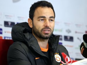 Selçuk İnan: “Muslera’nın durumu ciddi”