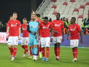 Sivasspor kalesini gole kapattı