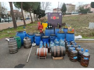 Yılbaşı öncesi dev operasyon: 1 ton 270 litre sahte içki ele geçirildi