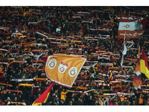 Spor Toto Süper Lig: Galatasaray: 0 - Başakşehir: 0 (Maç devam ediyor)