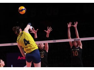 2021 FIVB Kadınlar Dünya Kulüpler Şampiyonası: VakıfBank: 3 - Fenerbahçe Opet: 0