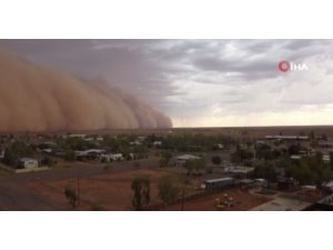 Avustralya’da dev kum fırtınası