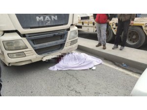 Sultangazi’de hafriyat kamyonu dehşeti: 3 çocuk annesi kadın hayatını kaybetti