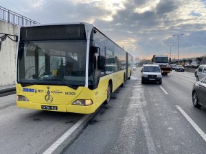 Bayrampaşa’da bir İETT otobüsü daha arıza yaptı