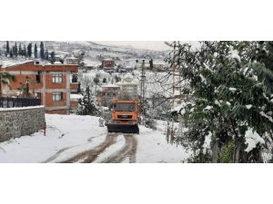 Trabzon’da 15 mahalle yolu kar nedeniyle ulaşıma kapandı