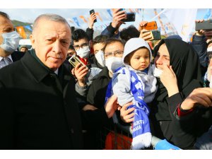 Cumhurbaşkanı Erdoğan, Kızılcahamam’da coşkuyla karşılandı