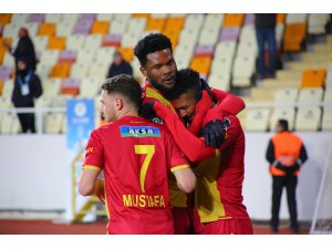 Spor Toto Süper Lig: Yeni Malatyaspor: 2 - Kayserispor: 0 (İlk yarı)