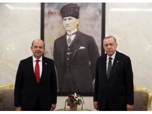 Cumhurbaşkanı Erdoğan KKTC Cumhurbaşkanı Tatar ile görüştü