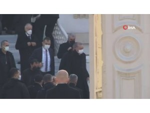 Cumhurbaşkanı Erdoğan, cuma namazını Yıldız Hamidiye Camii’nde kıldı