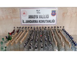 Amasya’da 230 şişe kaçak içki ele geçirildi