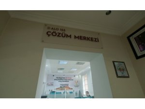 Çözüm merkezini arayan minik çocuk ile personelin diyaloğu gülümsetti