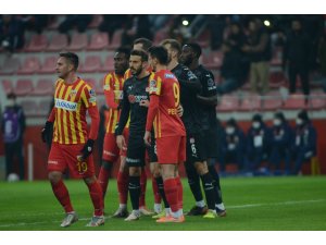 Spor Toto Süper Lig: Kayserispor: 3 - Sivasspor: 0 (İlk yarı)