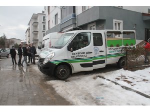 Konya’da felsefe öğretmeni evinde ölü bulundu