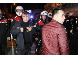 Adana’da polisi bıçaklayan şahıs yakalandı