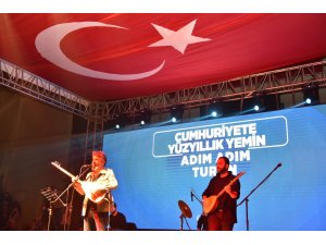 Ülkücüler "Cumhuriyete Yüzyıllık Yemin” yemin gecesinde buluştu