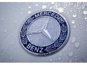 Mercedes Benz, dünya çapında 800 binden fazla aracı arıza nedeniyle geri çağırdı